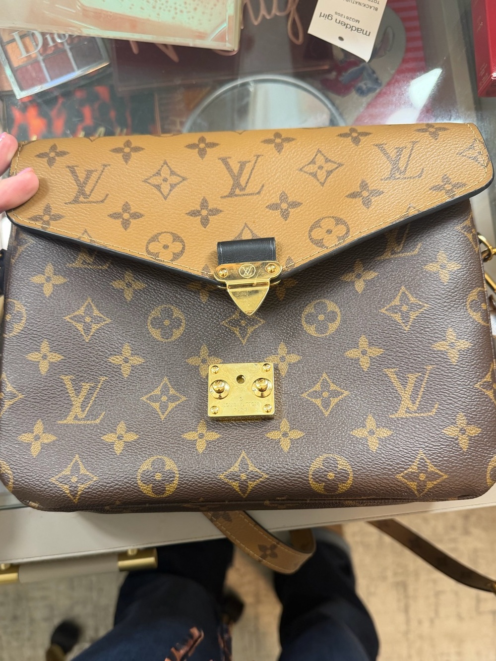 Louis Vuitton Two-Tone Monogram pochete metis Crossbody Bag - Brown/Tan